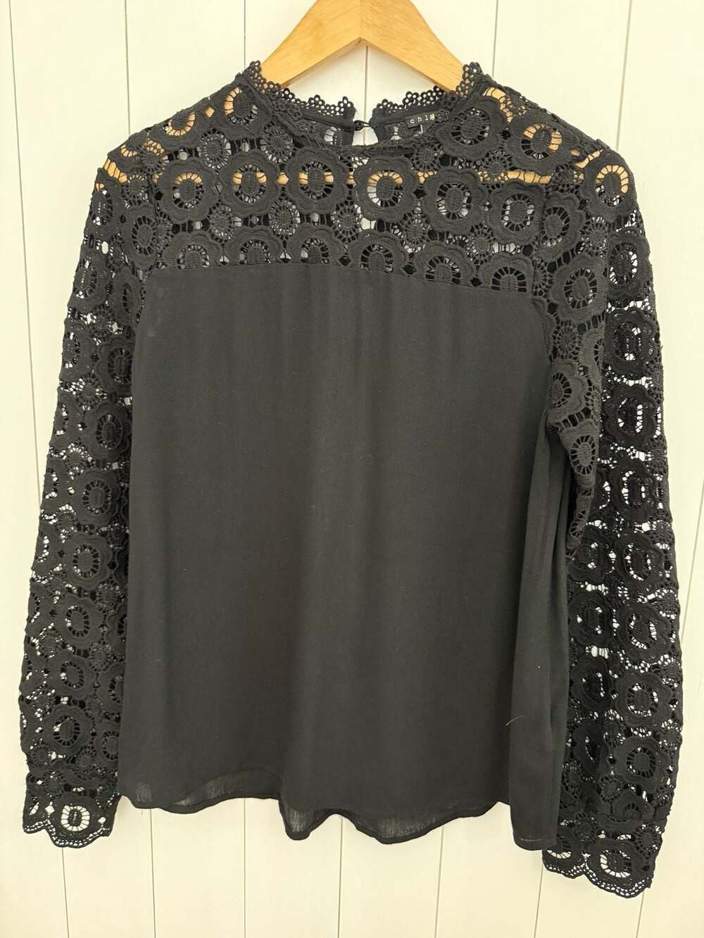 Chloah Black Lace Crochet Long Sleeve Blouse Size L